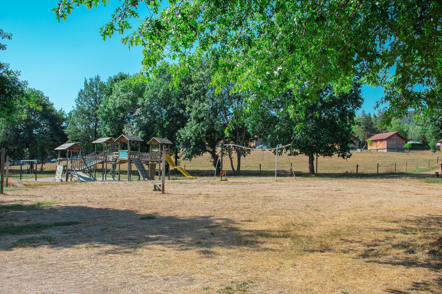 Village De Gites Du Malzieu Le Malzieu-Ville エクステリア 写真